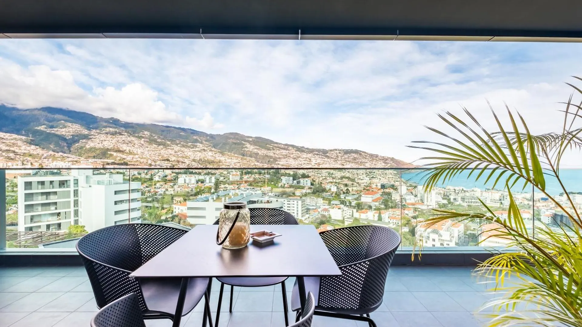 丰沙尔Panoramic Bay And Sea Views - Luxury 3-Bed Flat公寓 公寓 丰沙尔