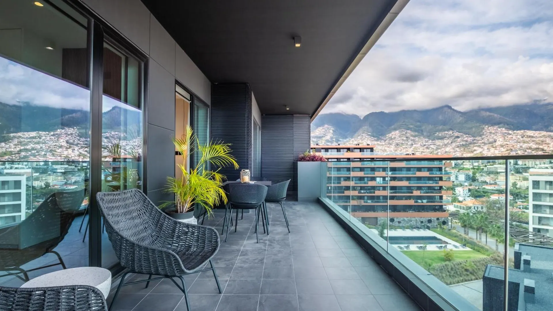 Panoramic Bay And Sea Views - Luxury 3-Bed Flat Appartement Funchal